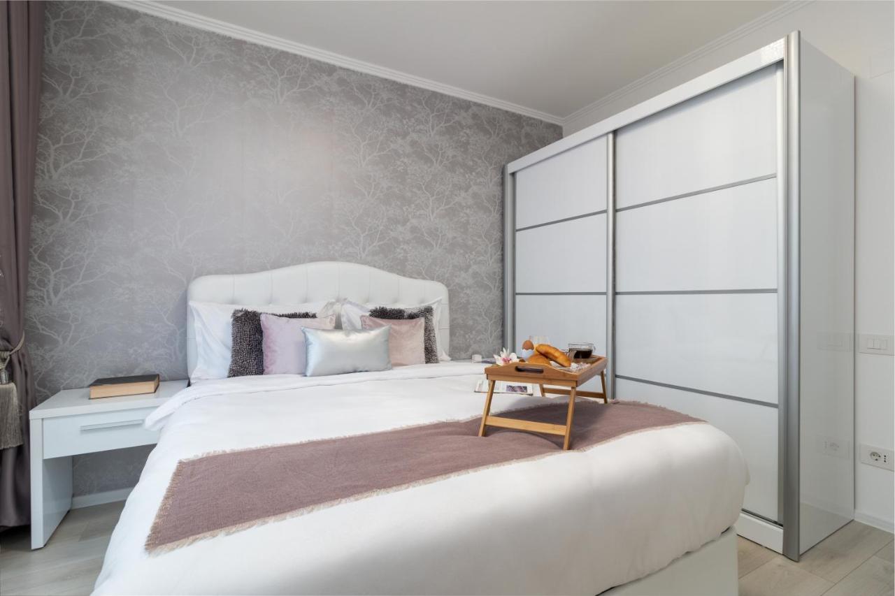 Premier Apartment Luceafarul Oradea Exteriör bild