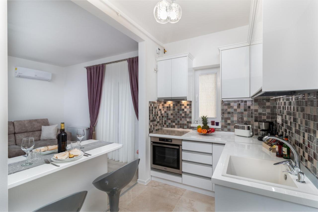 Premier Apartment Luceafarul Oradea Exteriör bild
